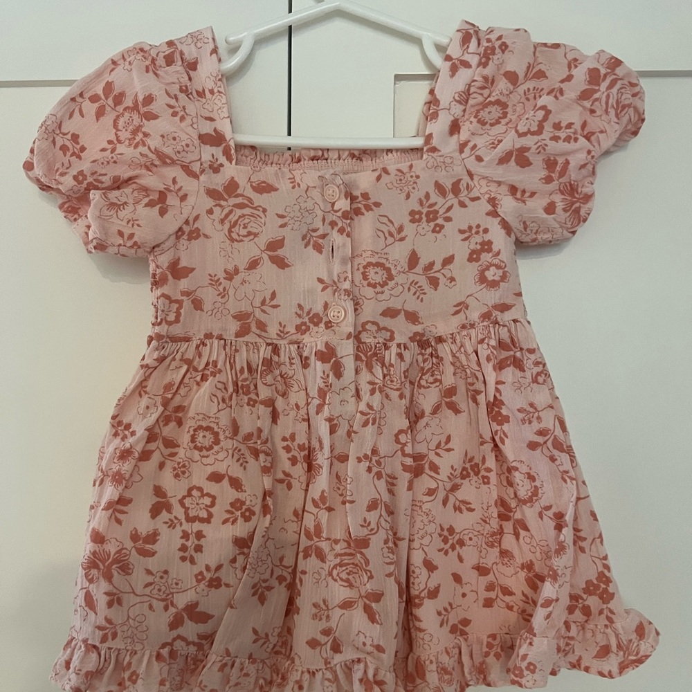 Janie and Jack Baby Dress size 6-12 months - Picture 2 of 2